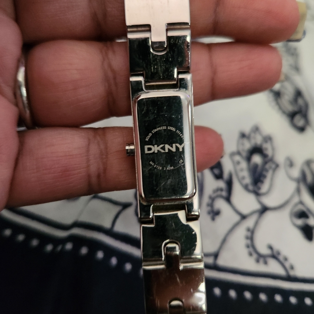 Watch - Picture 3 of 4